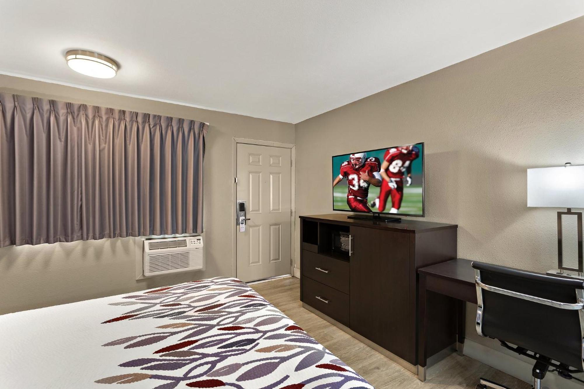 Red Roof Inn Реддинг Экстерьер фото