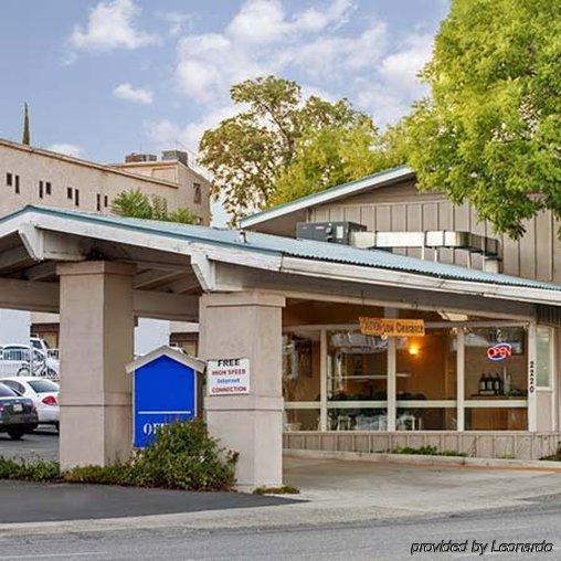 Red Roof Inn Реддинг Экстерьер фото